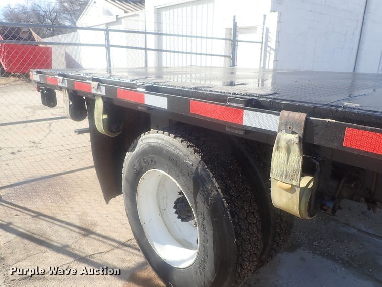 image for item DG2936 2002 Freightliner FL60  flatbed truck