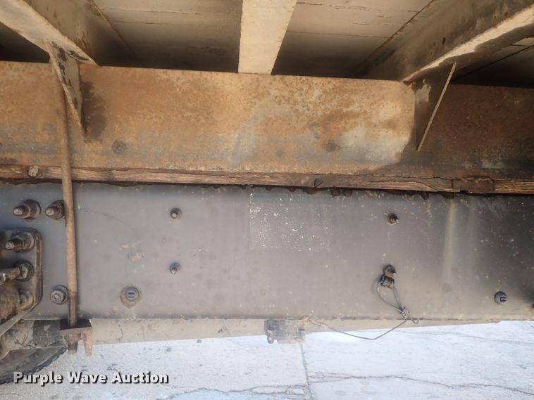 image for item DG2936 2002 Freightliner FL60  flatbed truck