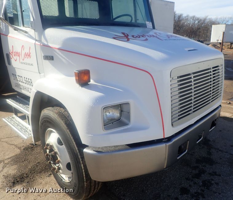 image for item DG2936 2002 Freightliner FL60  flatbed truck