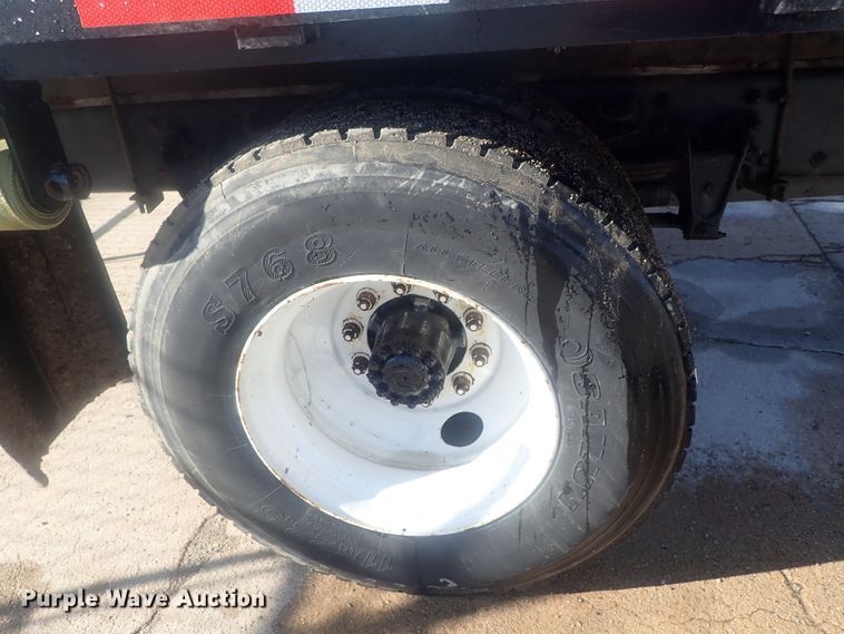 image for item DG2936 2002 Freightliner FL60  flatbed truck