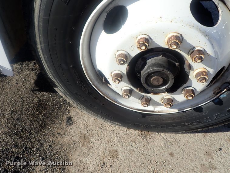 image for item DG2936 2002 Freightliner FL60  flatbed truck