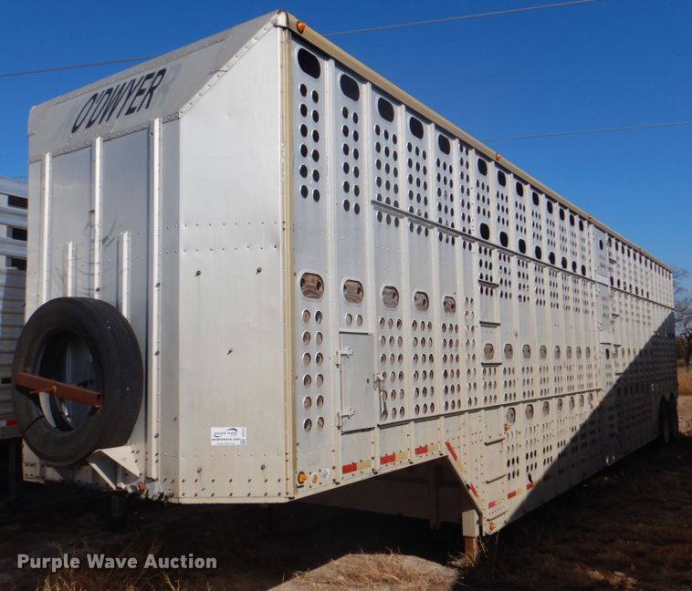 image for item DH5414 1991 Merritt livestock trailer