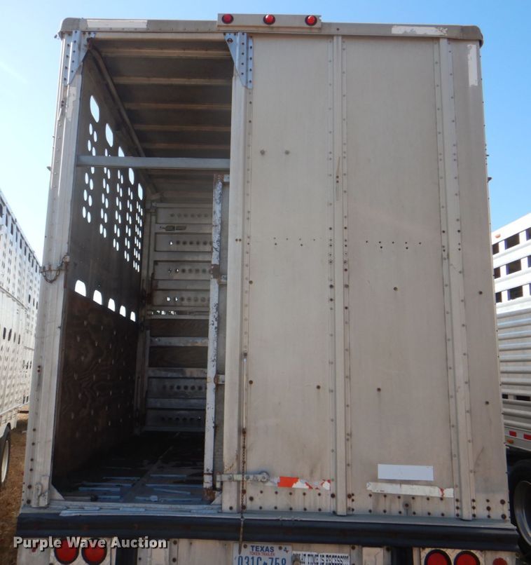 image for item DH5414 1991 Merritt livestock trailer