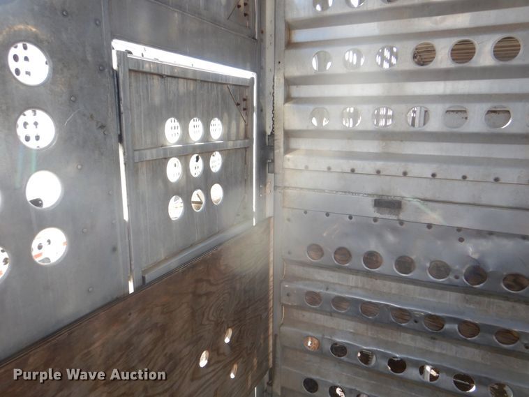 image for item DH5414 1991 Merritt livestock trailer