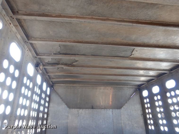 image for item DH5414 1991 Merritt livestock trailer