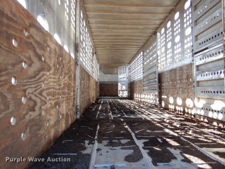 image for item DH5414 1991 Merritt livestock trailer