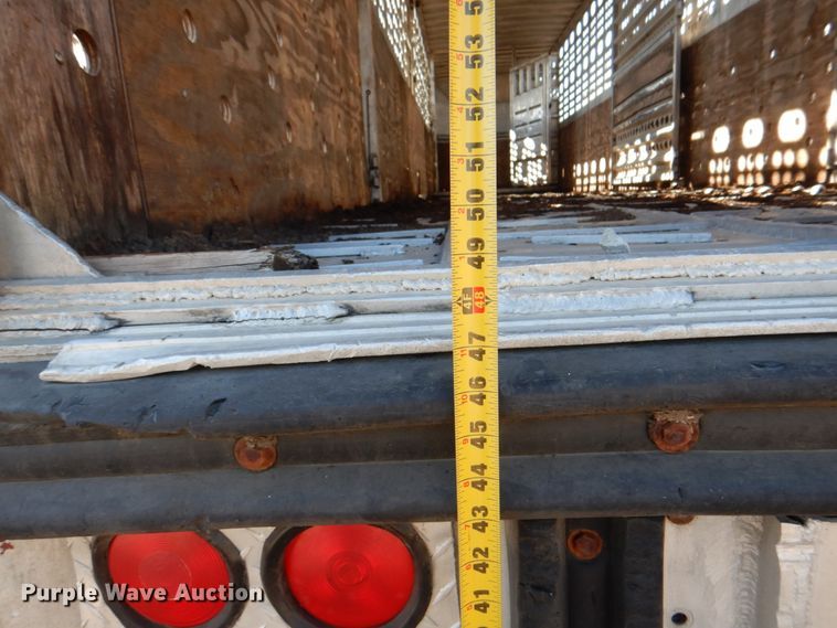 image for item DH5414 1991 Merritt livestock trailer