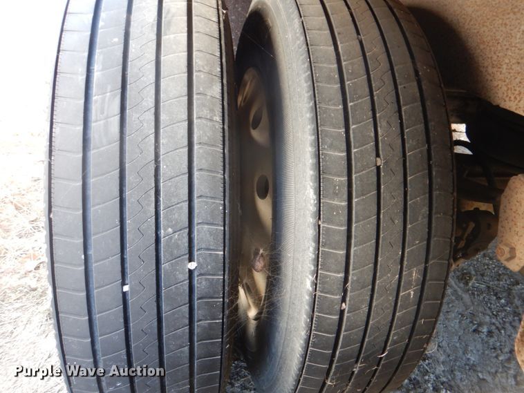 image for item DH5414 1991 Merritt livestock trailer