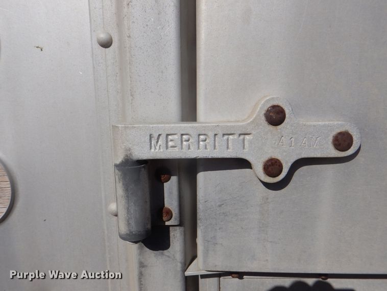 image for item DH5414 1991 Merritt livestock trailer