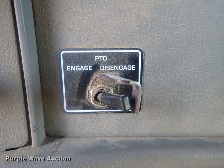 image for item DI7410 2008 Kenworth T300  dump flatbed truck