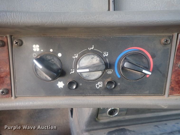 image for item DI7410 2008 Kenworth T300  dump flatbed truck