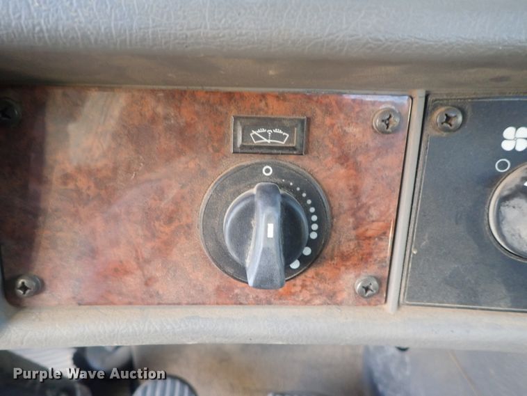 image for item DI7410 2008 Kenworth T300  dump flatbed truck