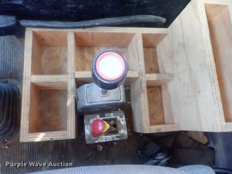 image for item DI7410 2008 Kenworth T300  dump flatbed truck