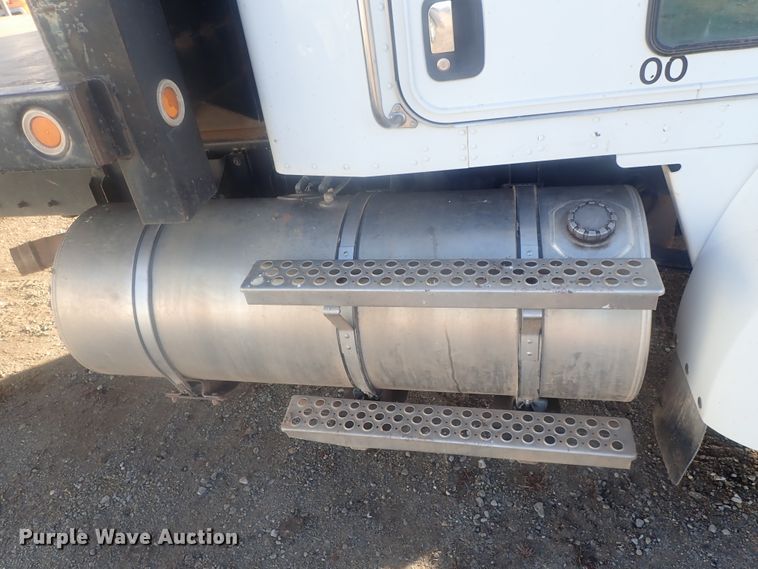 image for item DI7410 2008 Kenworth T300  dump flatbed truck