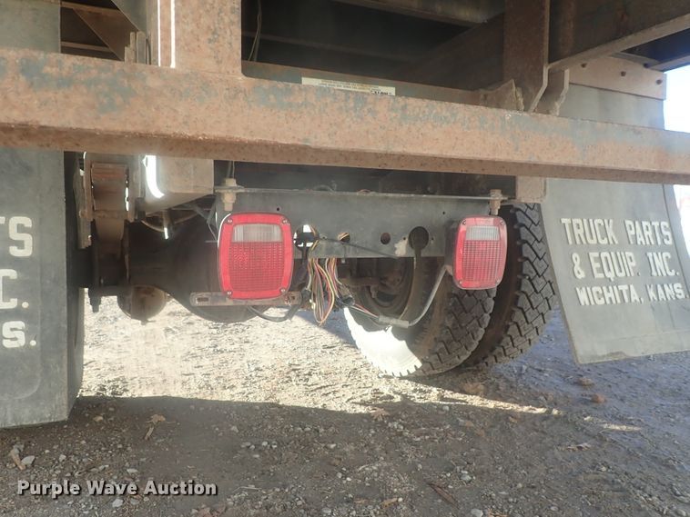 image for item DI7410 2008 Kenworth T300  dump flatbed truck