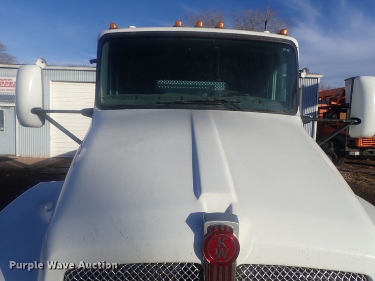 image for item DI7410 2008 Kenworth T300  dump flatbed truck