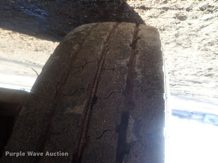 image for item DI7410 2008 Kenworth T300  dump flatbed truck