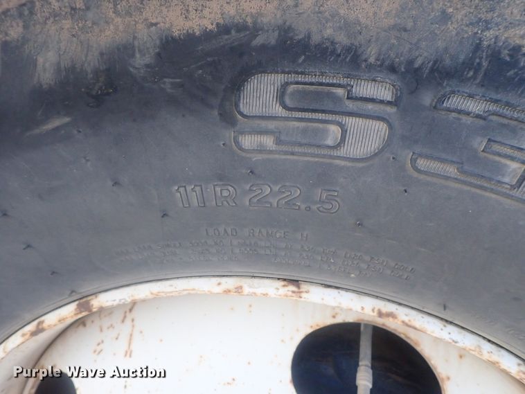 image for item DI7410 2008 Kenworth T300  dump flatbed truck