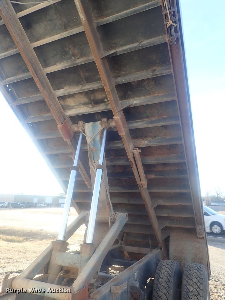 image for item DI7410 2008 Kenworth T300  dump flatbed truck