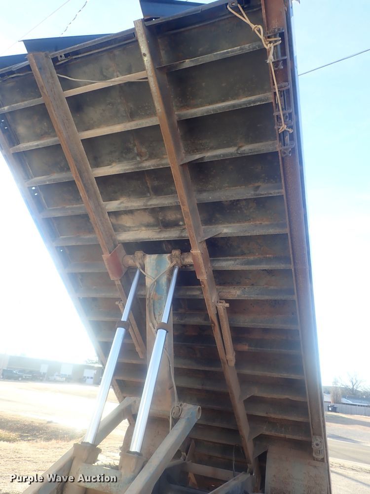 image for item DI7410 2008 Kenworth T300  dump flatbed truck