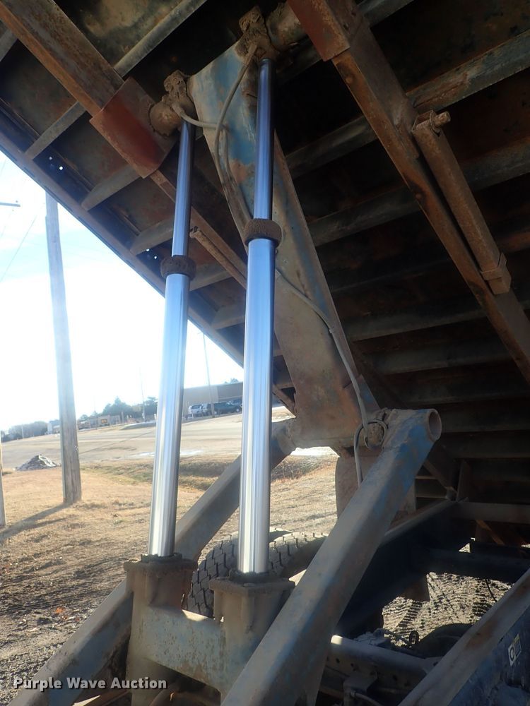 image for item DI7410 2008 Kenworth T300  dump flatbed truck