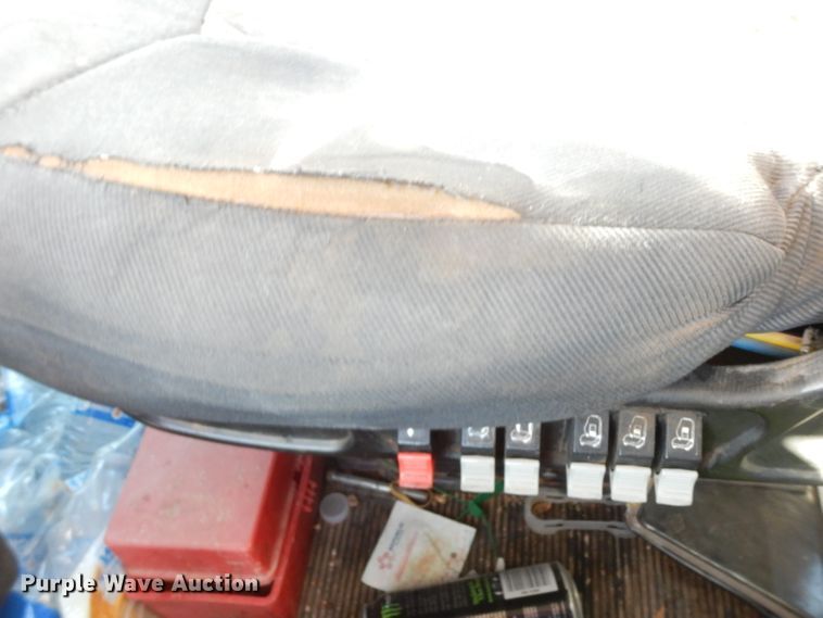 image for item DJ6597 2007 Kenworth T800  semi truck