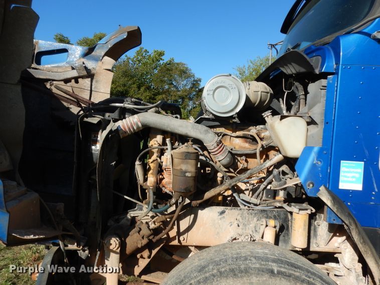 image for item DJ6597 2007 Kenworth T800  semi truck