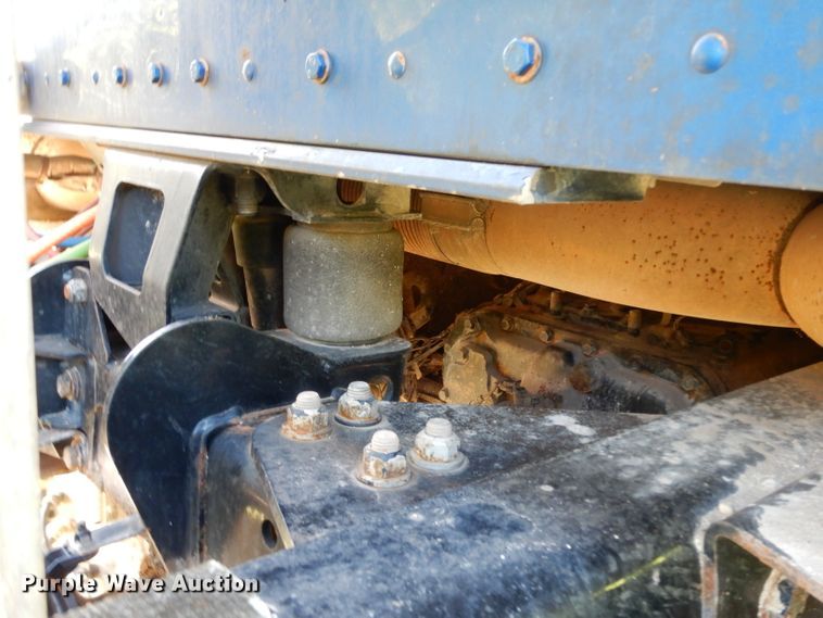 image for item DJ6597 2007 Kenworth T800  semi truck