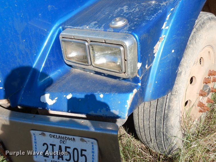 image for item DJ6597 2007 Kenworth T800  semi truck