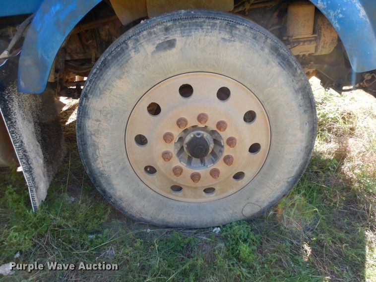 image for item DJ6597 2007 Kenworth T800  semi truck