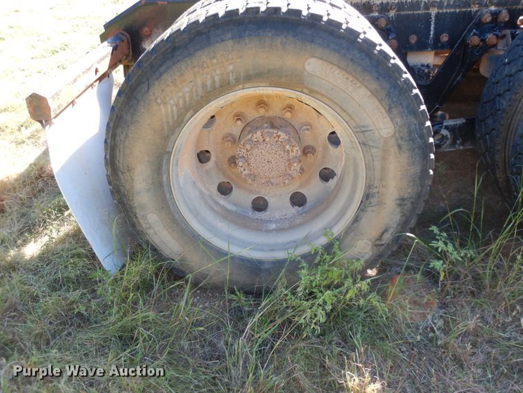 image for item DJ6597 2007 Kenworth T800  semi truck