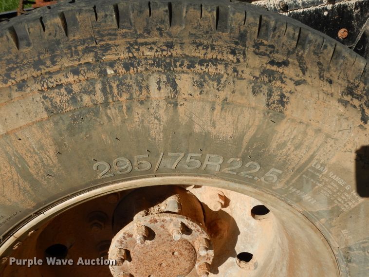 image for item DJ6597 2007 Kenworth T800  semi truck