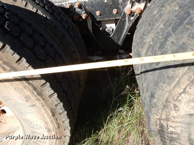 image for item DJ6597 2007 Kenworth T800  semi truck