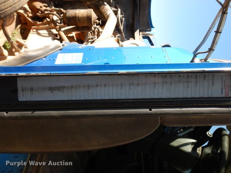 image for item DJ6597 2007 Kenworth T800  semi truck