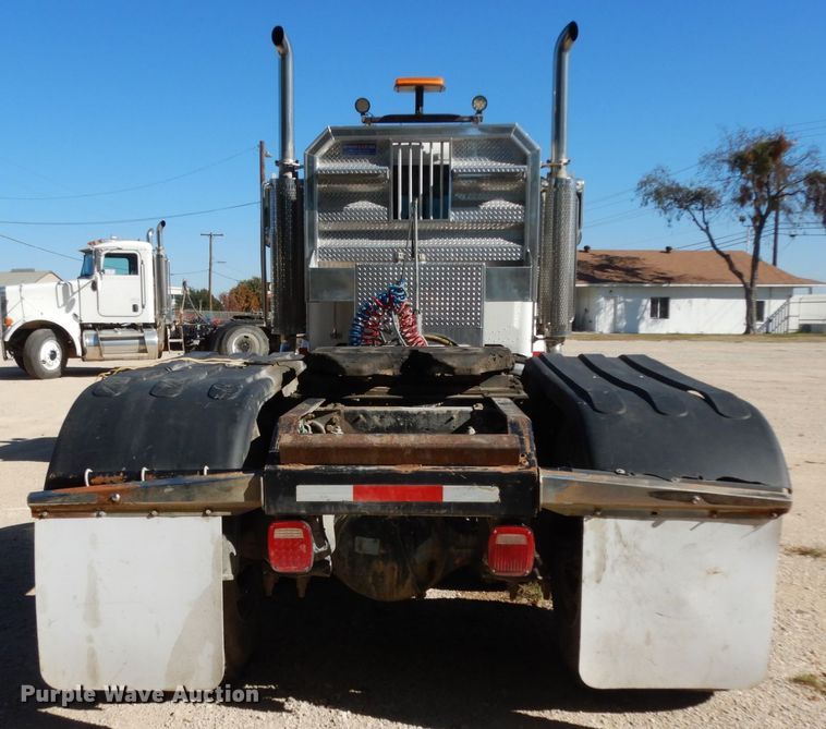 image for item DJ6698 1999 Peterbilt 379  semi truck