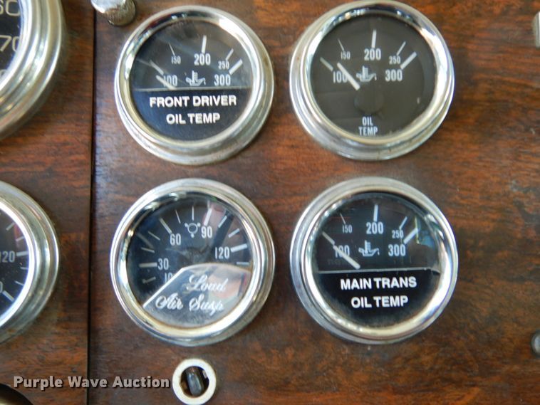 image for item DJ6698 1999 Peterbilt 379  semi truck