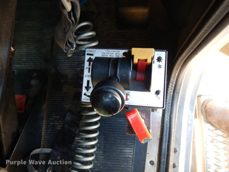 image for item DJ6698 1999 Peterbilt 379  semi truck