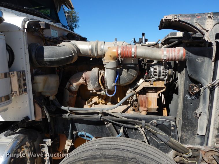 image for item DJ6698 1999 Peterbilt 379  semi truck