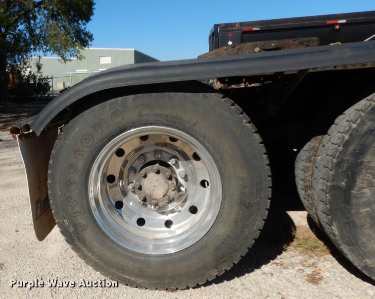 image for item DJ6698 1999 Peterbilt 379  semi truck