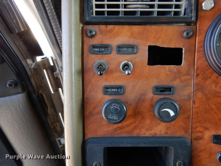 image for item DJ6699 2009 Peterbilt 340  dump truck