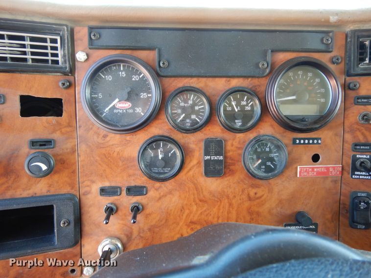 image for item DJ6699 2009 Peterbilt 340  dump truck