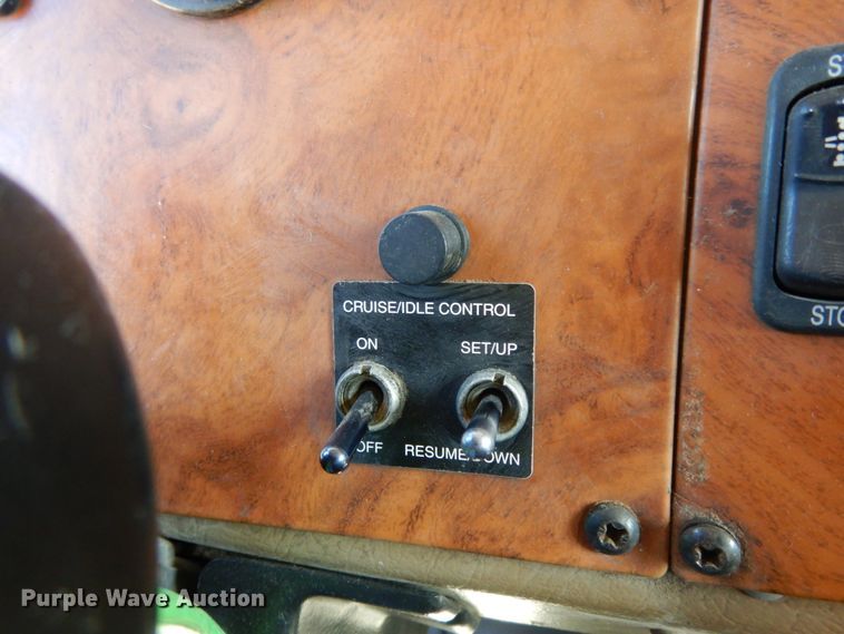 image for item DJ6699 2009 Peterbilt 340  dump truck