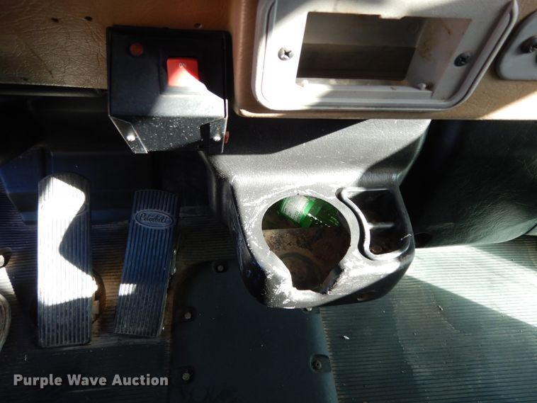 image for item DJ6699 2009 Peterbilt 340  dump truck