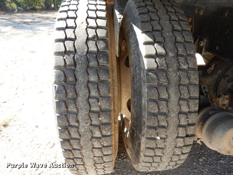 image for item DJ6699 2009 Peterbilt 340  dump truck