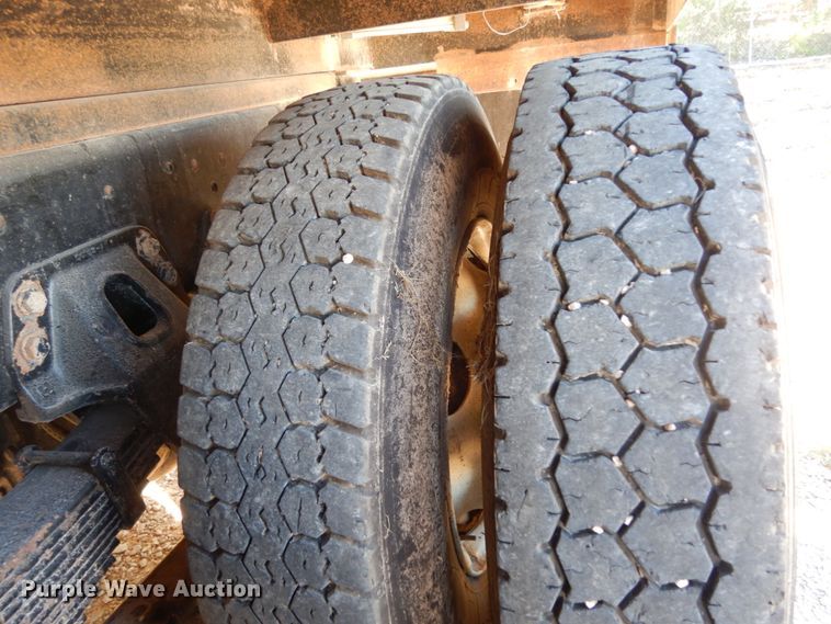 image for item DJ6699 2009 Peterbilt 340  dump truck