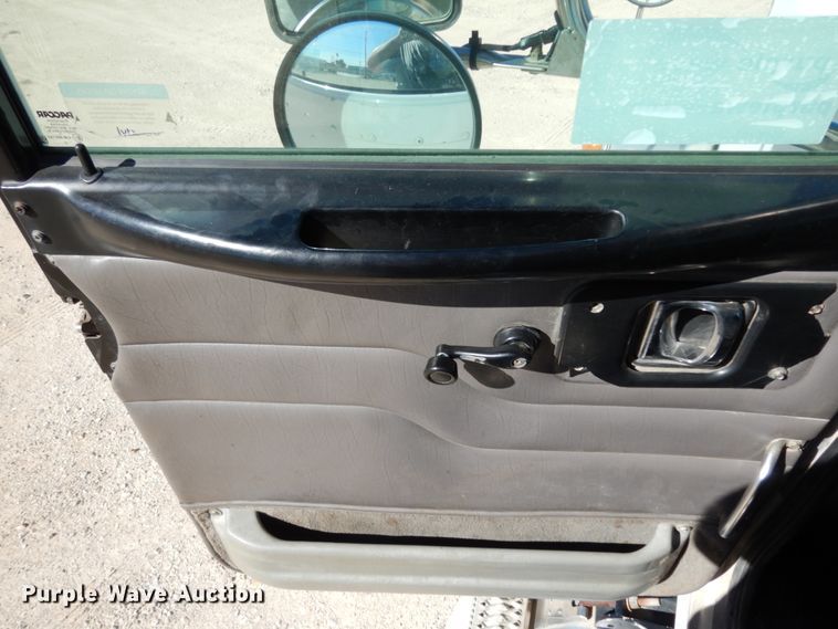 image for item DJ8130 2005 Peterbilt 378  semi truck