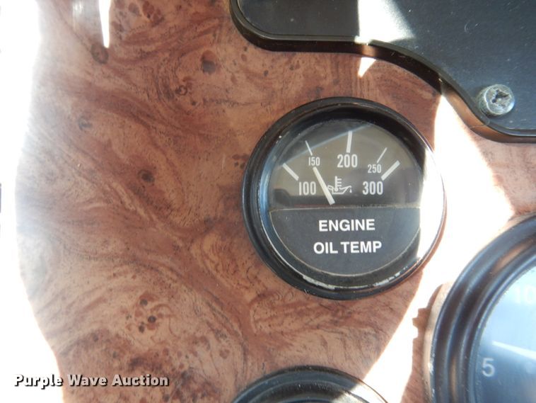 image for item DJ8130 2005 Peterbilt 378  semi truck