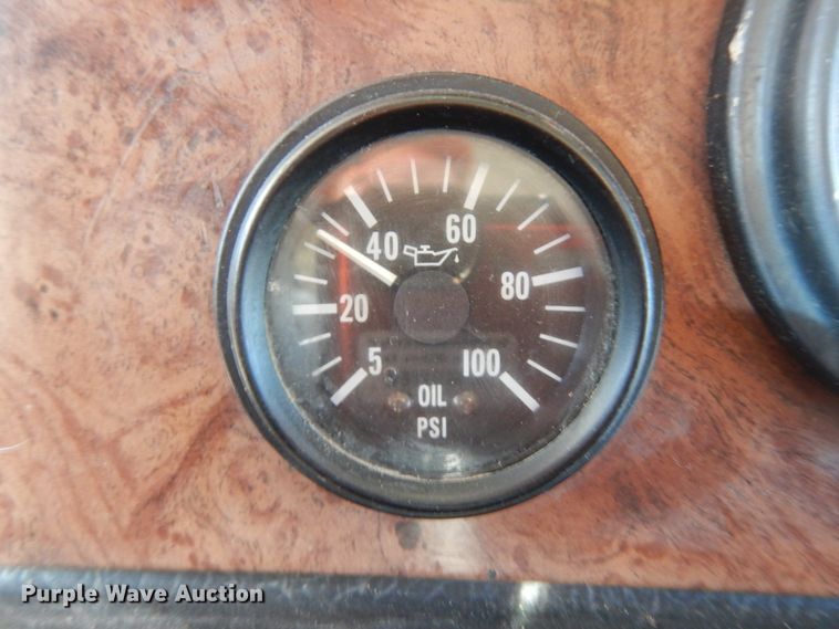 image for item DJ8130 2005 Peterbilt 378  semi truck