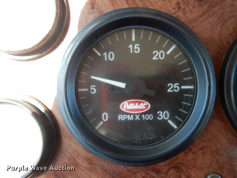 image for item DJ8130 2005 Peterbilt 378  semi truck