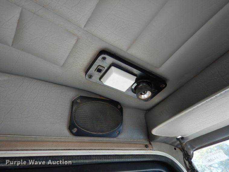 image for item DJ8130 2005 Peterbilt 378  semi truck